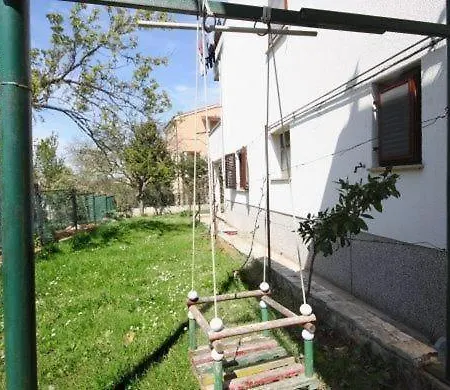 Gemuetliches Mit Terrasse In Strandnaehe Apartment Pjescana Uvala