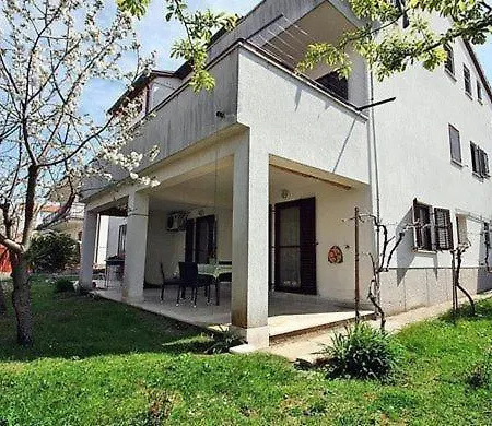 Gemuetliches Mit Terrasse In Strandnaehe Apartment *